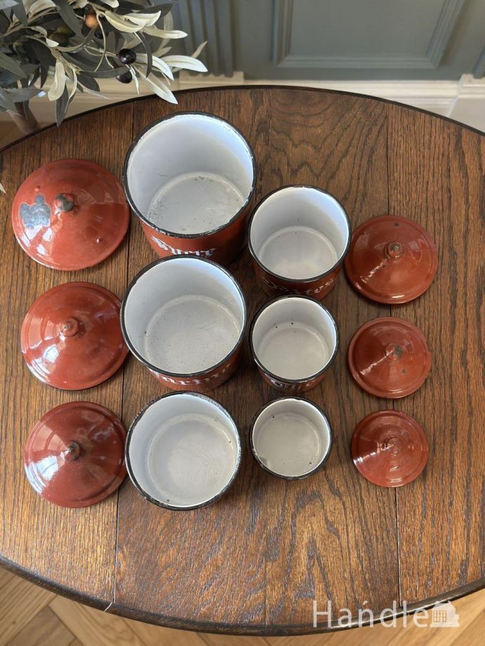 フランスのおしゃれなアンティーク雑貨、ホウロウのキャニスターセット