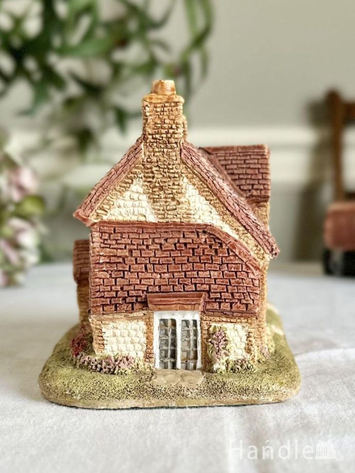 とっても可愛い英国のミニチュアハウス、イギリスから届いたLilliput