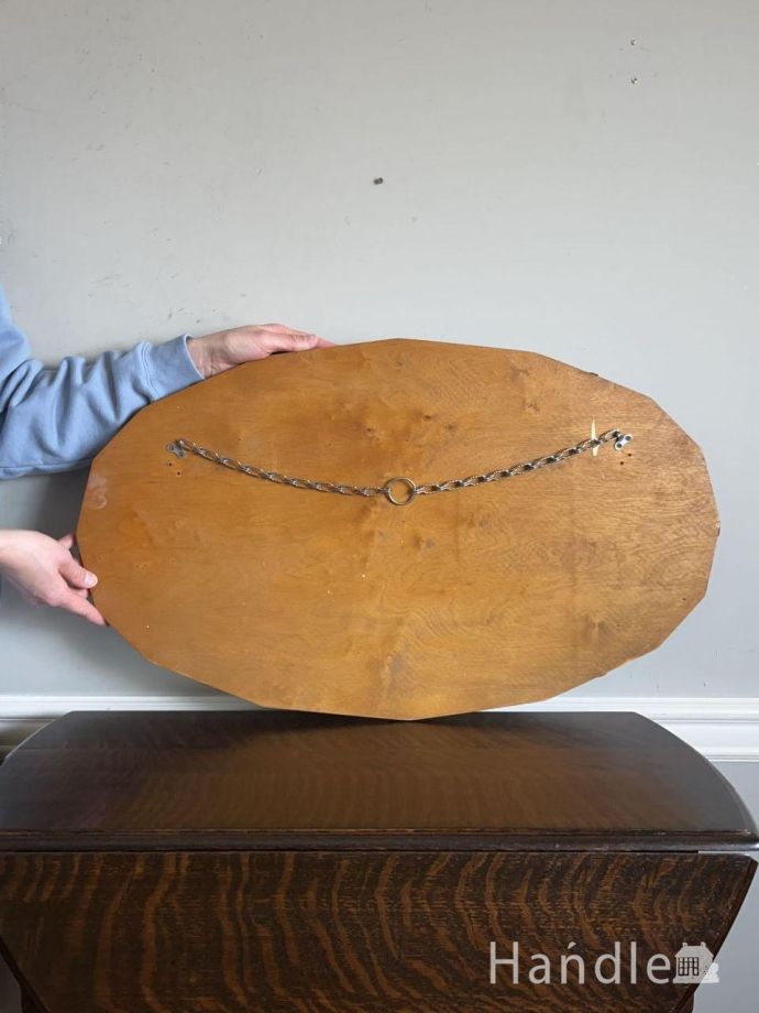 オーバル型のおしゃれな壁付け鏡、英国アンティークのウォールミラー(k