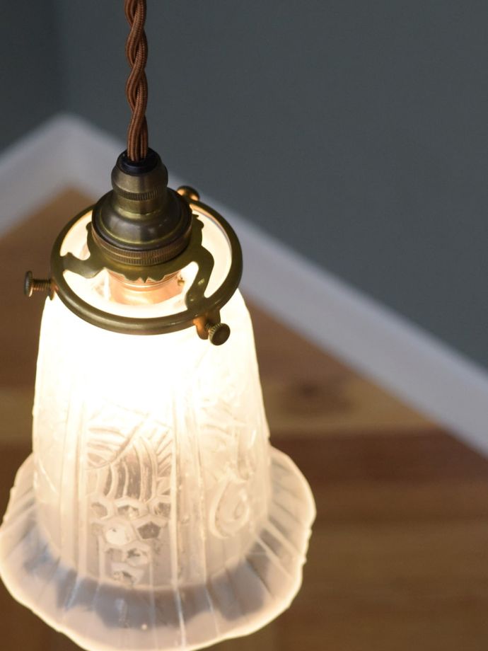 アンティークのペンダントライト、葡萄の模様のガラスシェード(k-5065