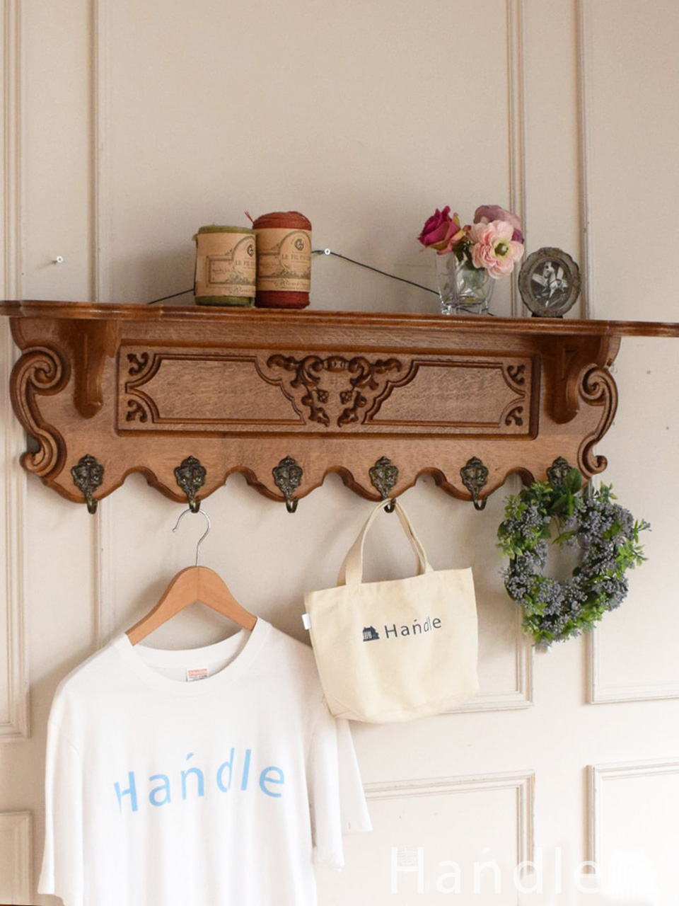 フランスのおしゃれなウォールシェルフ、優雅な彫のアンティーク