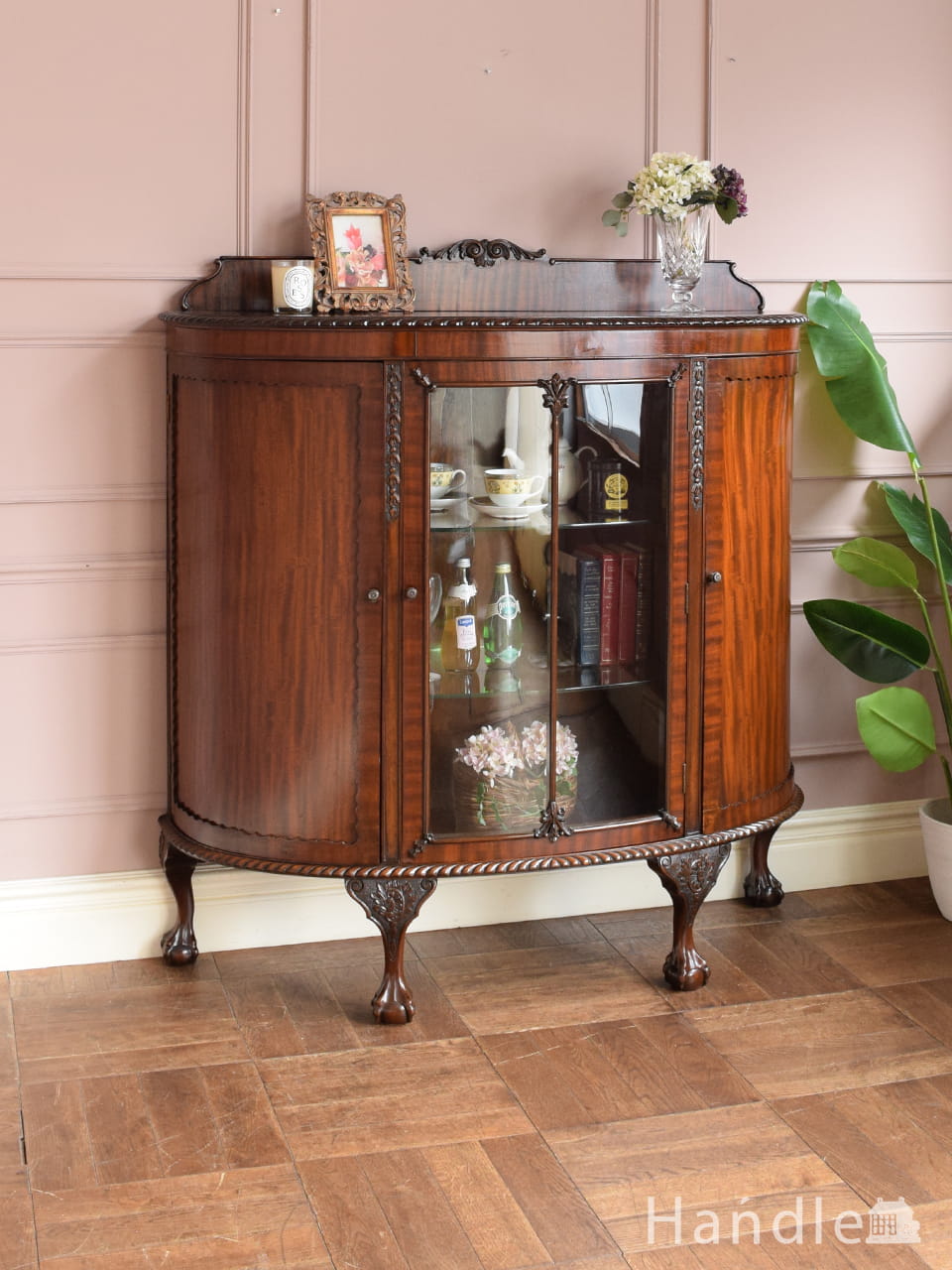 英国から届いたアンティークガラスのキャビネット、美しいステンド