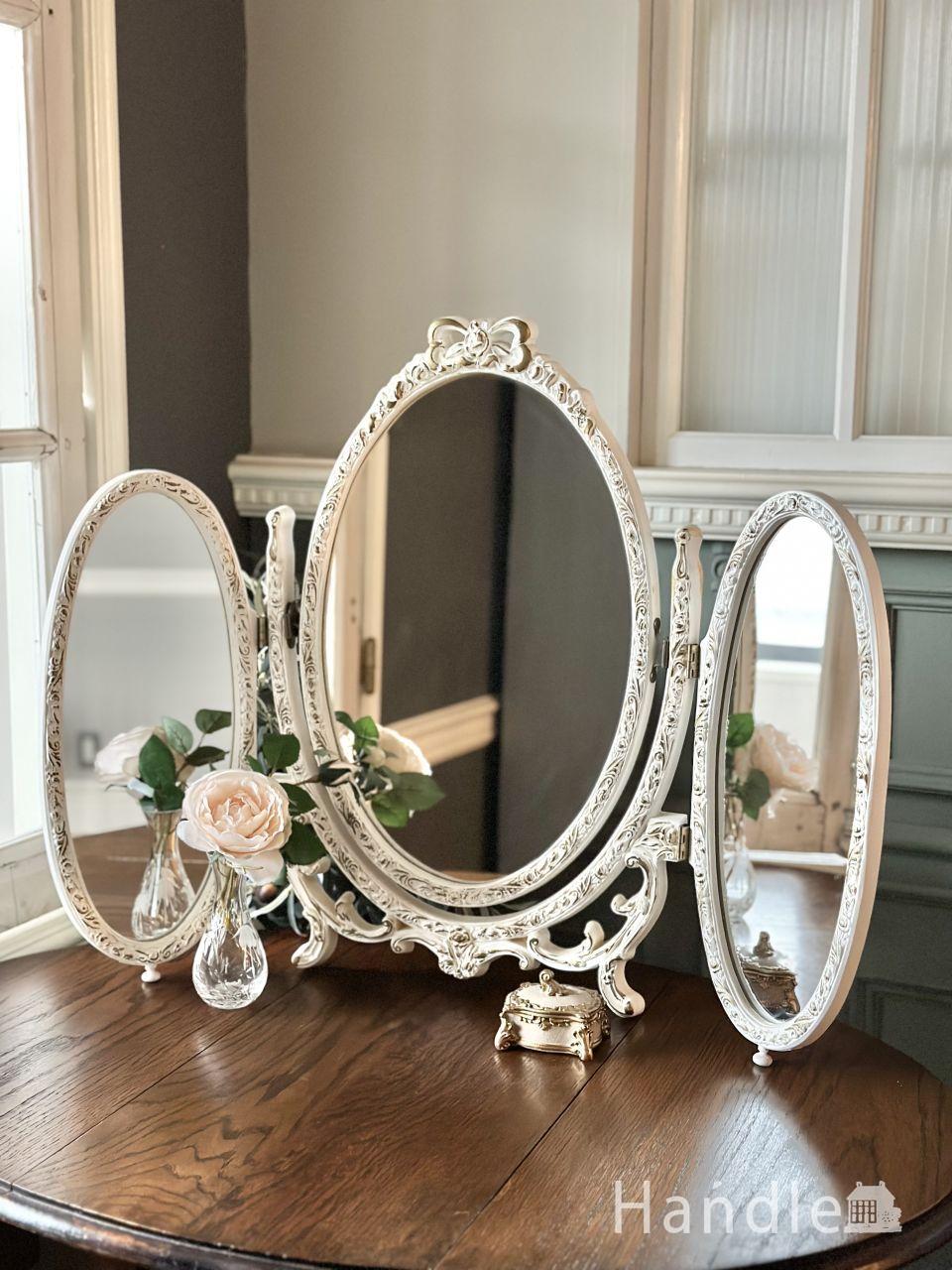 キラッと輝くシェル模様が美しい壁掛け鏡、フランスから届いた