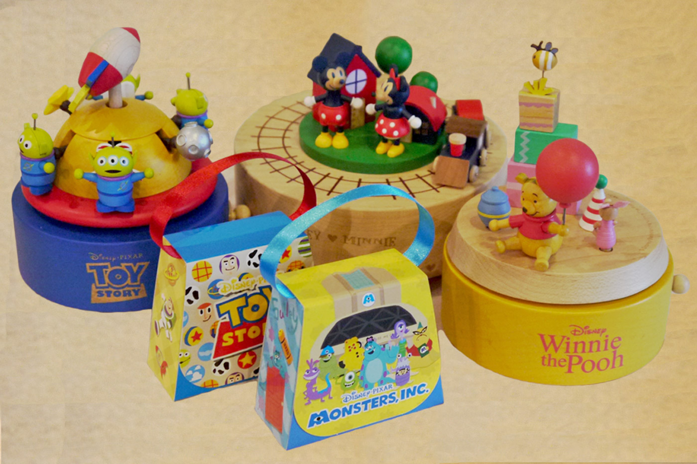 大人気！木製オルゴールに新しい仲間が登場！ | | 金森赤レンガ倉庫・函館