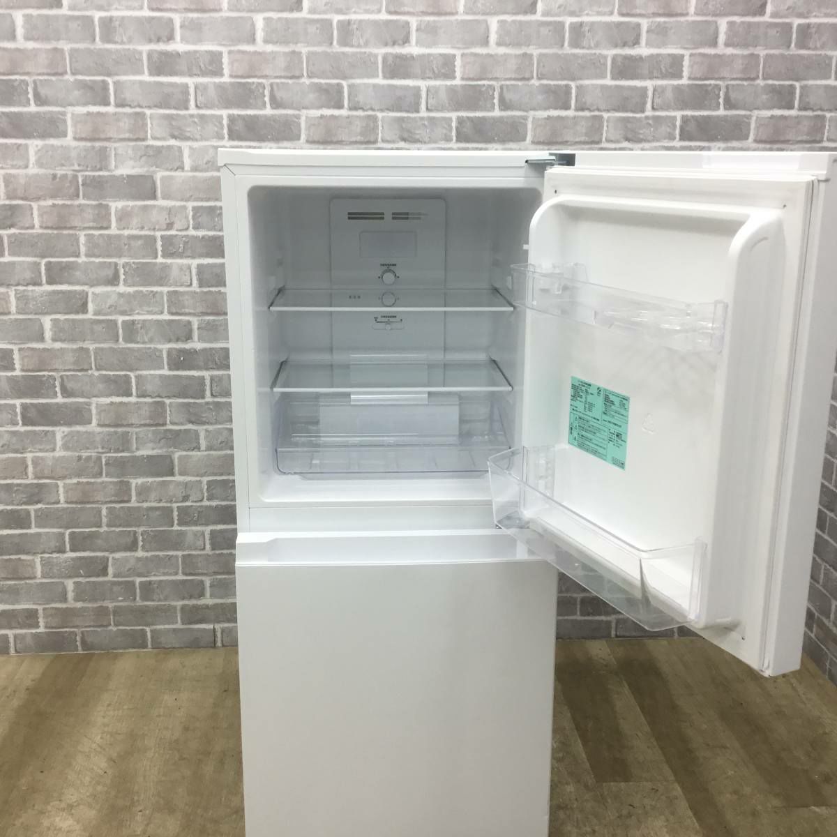 2025年OBBR-121A ブラック冷蔵庫 121L(古河市引き取り可能) 2025年OBBR