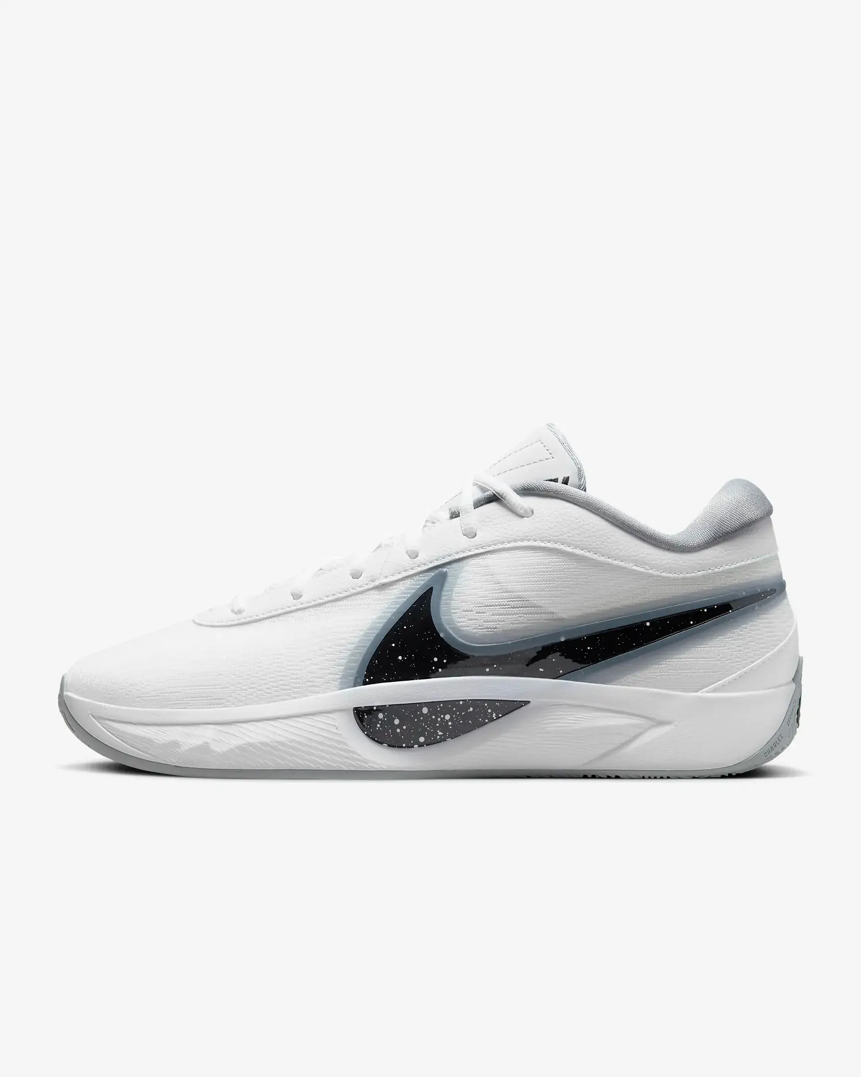 NIKE 「GIANNIS FREAK 6」 レビュー！ヤニスの最新バッシュの機能性と