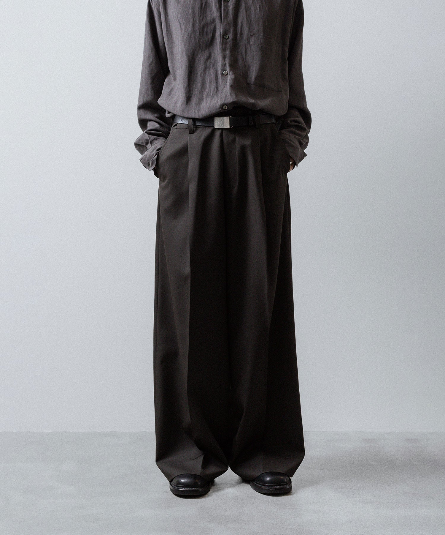 ssstein / シュタイン】EXTRA WIDE TROUSERS(2/90 WOOL GABARDINE