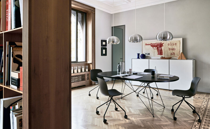 XZ3 Round Table by studio tecnico for magis | hive