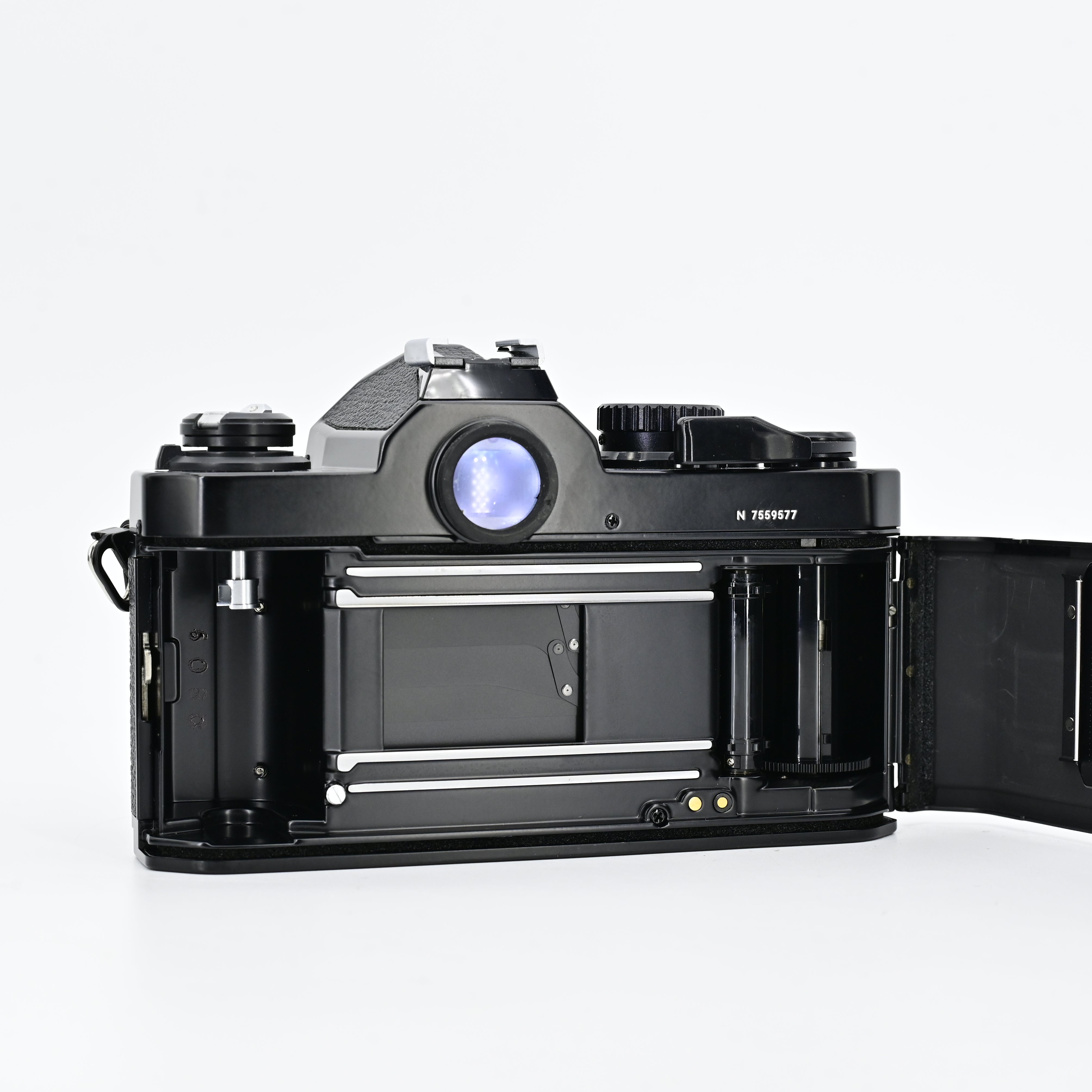 Nikon FM2 Black + Nikkor 50mm F1.4 Lens – SHOWA