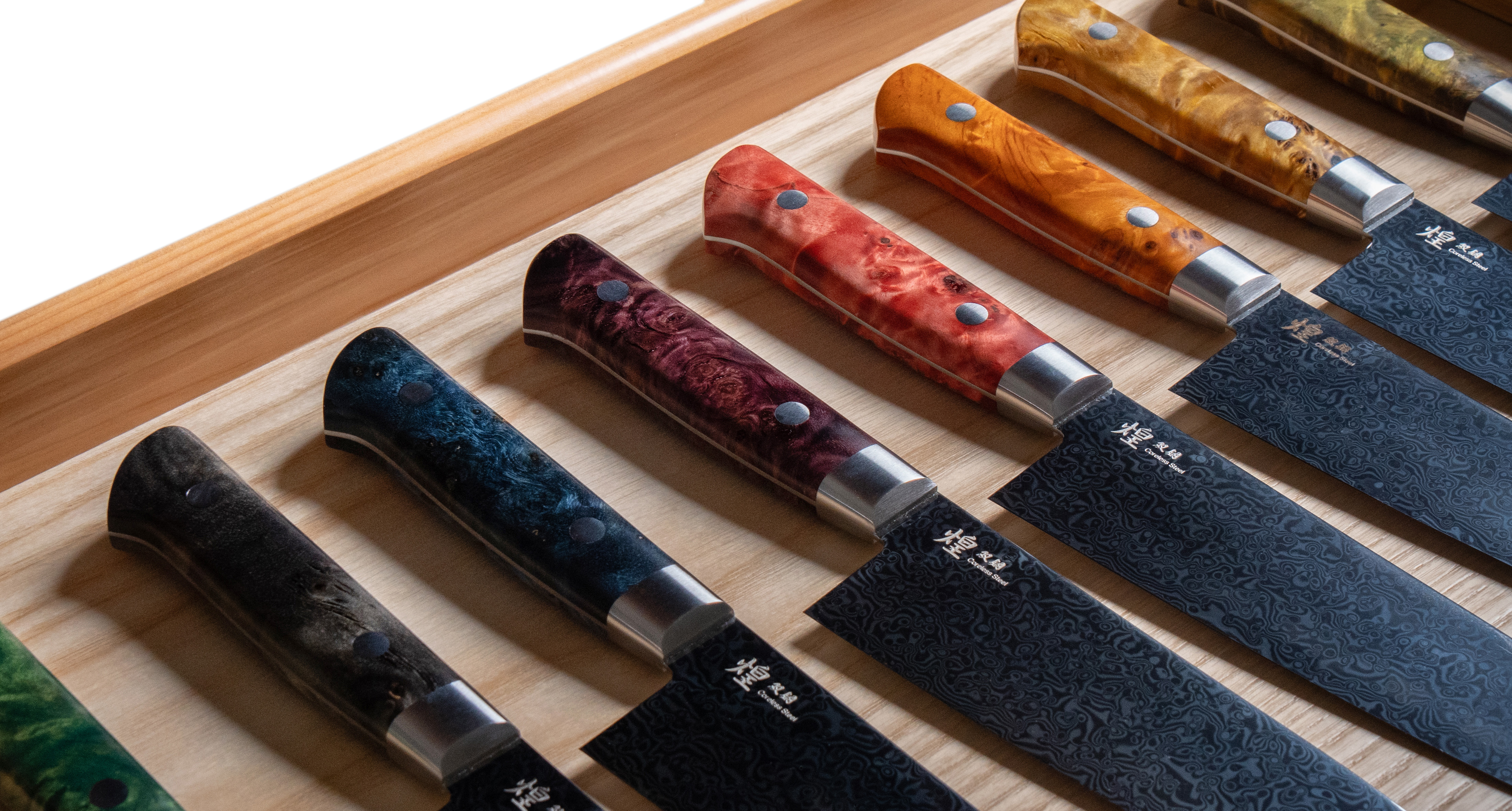 煌 -双鋼- コアレス 三徳包丁 琥炎（こえん） – 堺一文字光秀