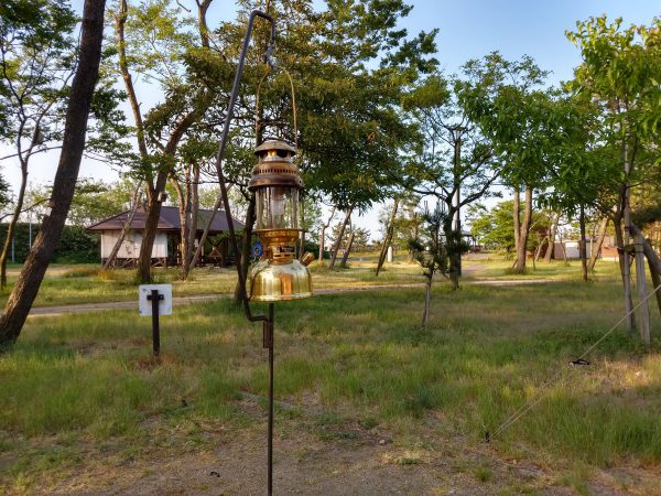 山賊マウンテンのランタンハンガー【shock】でサイトの雰囲気がガラリ