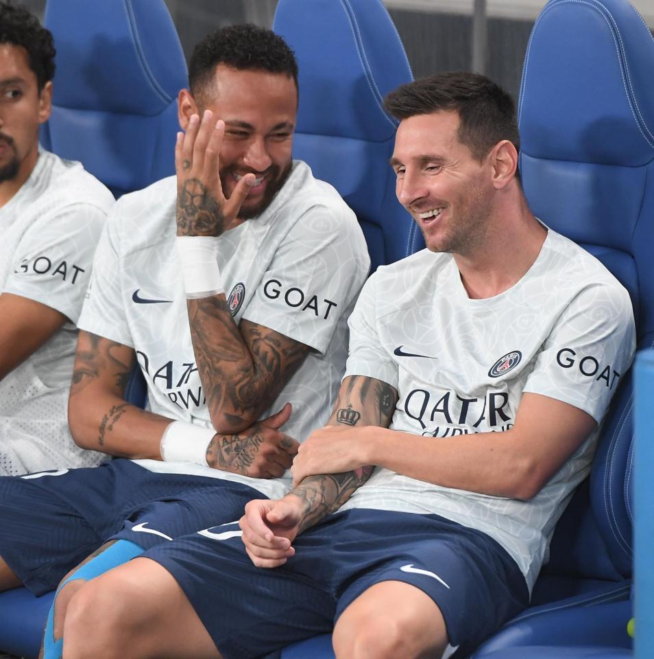 メッシ、ネイマールはベンチスタート エムバペ以外10人スタメン変更