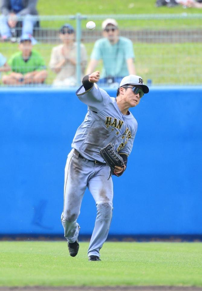 阪神・高寺 2日連続レーザー放った 補殺で失点ピンチ救う「タイミング
