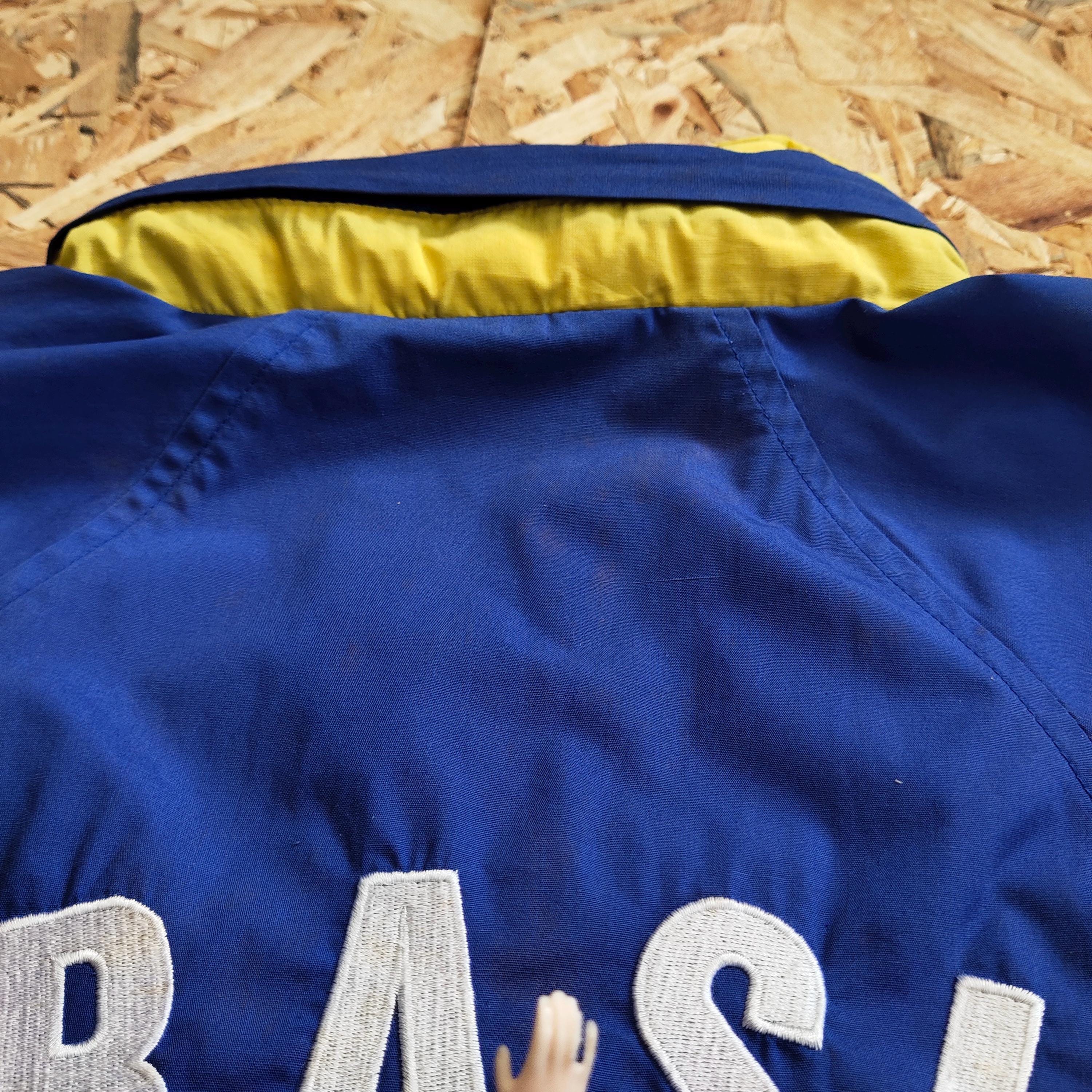 Vintage 90s DISTRESSED Brazil Football by Umbro Track Jakcet