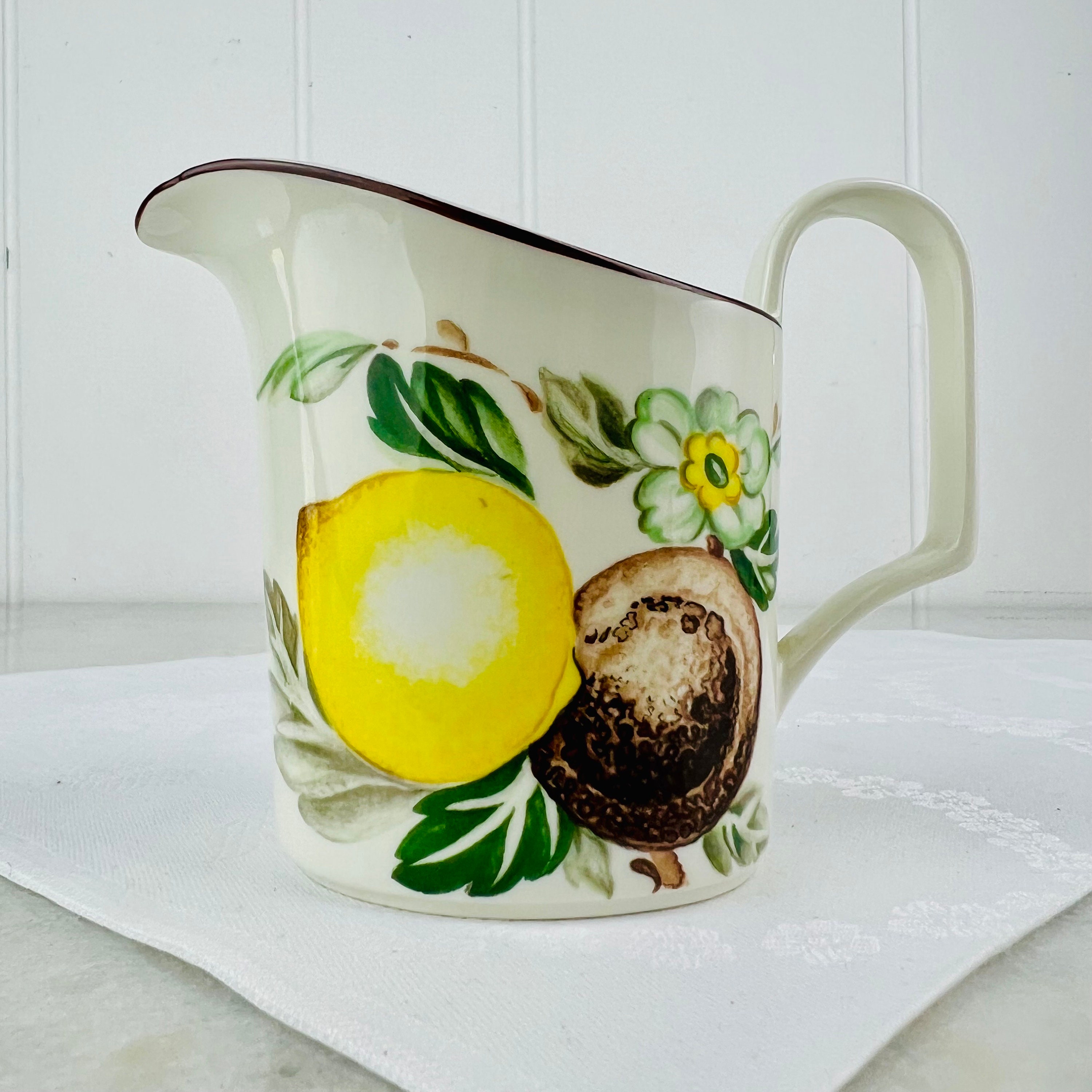 ヴィンテージ ビレロイ&ボッホ 磁器製クリーマー「バリ」柄