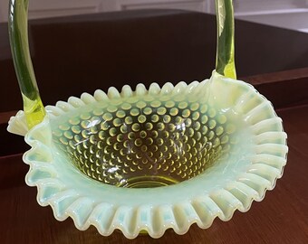 フェントン ワセリン ガラス ラージ バスケット; フェントン ウラン