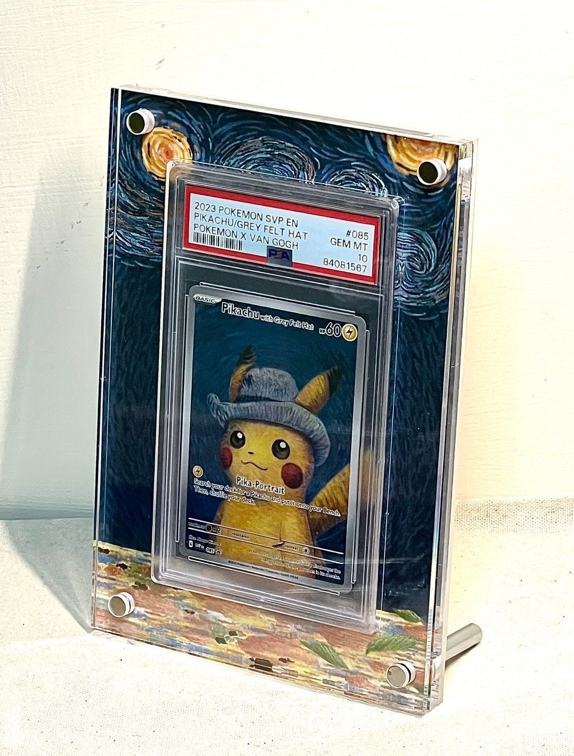 グレーのフェルト帽をかぶったピカチュウ ヴァン・ゴッホ製カスタム