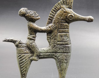 古代ギリシャの青銅の馬、幾何学時代の金属芸術彫刻、博物館のレプリカ