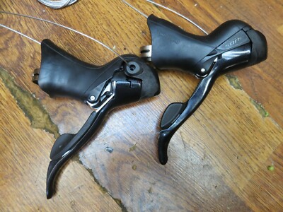 SHIMANO SORA ST-3500 9 SPEED DOUBLE STI SHIFTER / BRAKE LEVER SET