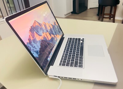 Apple MacBook Pro A1297 17
