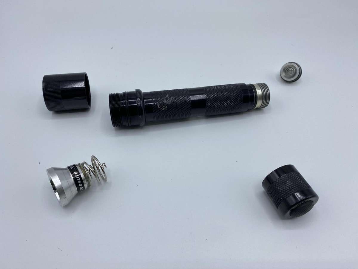 Vintage Retired Genuine Surefire 9P by Laser Products - Round Body