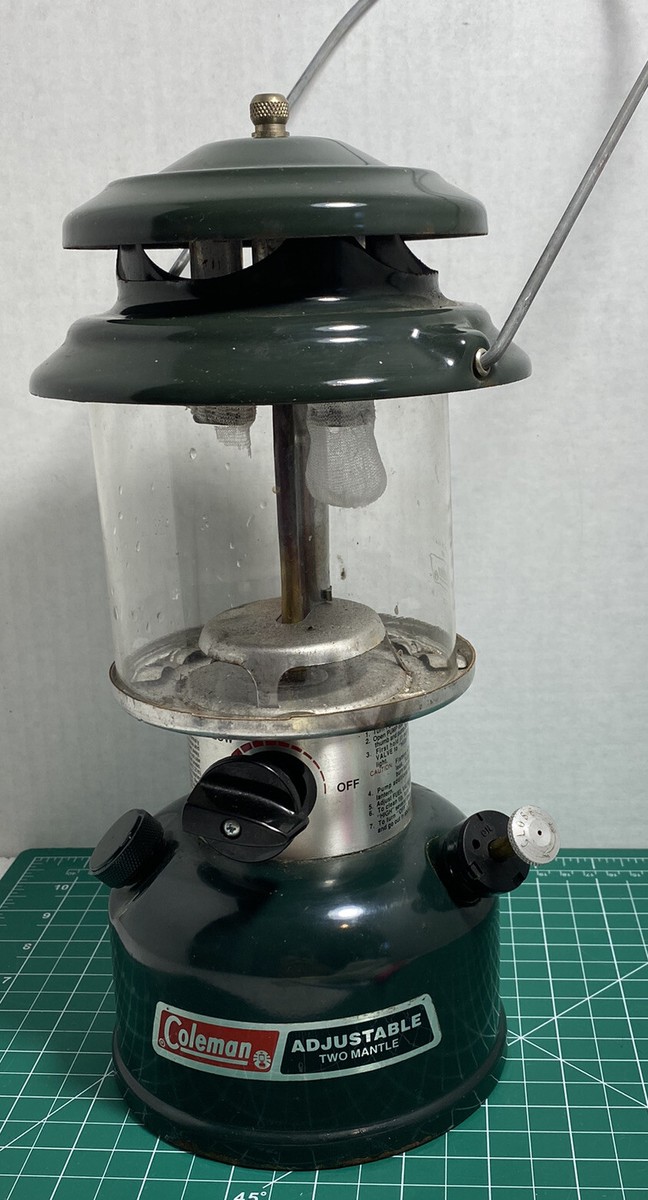 Vintage 11/92 Coleman Lantern Model 288A Green Adjustable Two