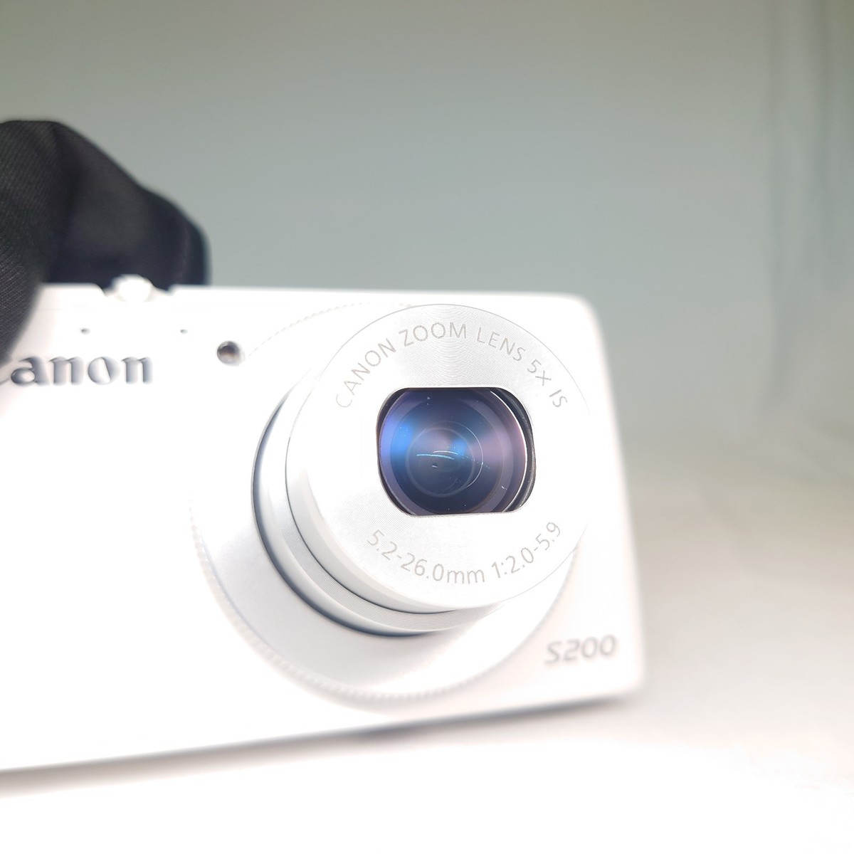 N.MINT] Canon Powershot S200 10.1MP Compact Digital Camera White