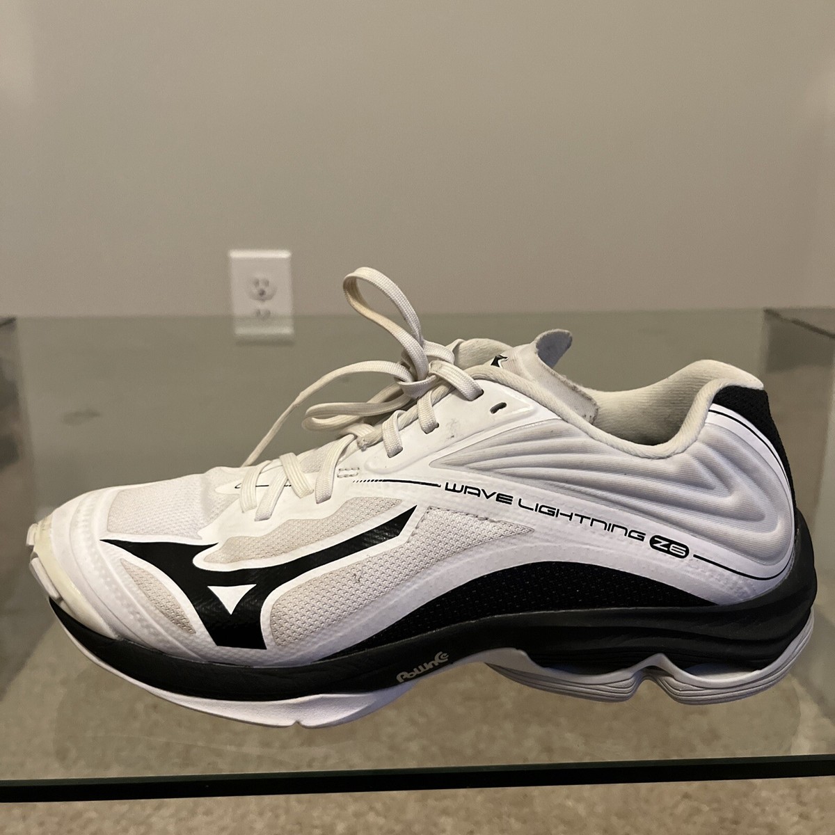 Mizuno Women Wave Lightning Z6 Volleyball Shoes Sneakers White