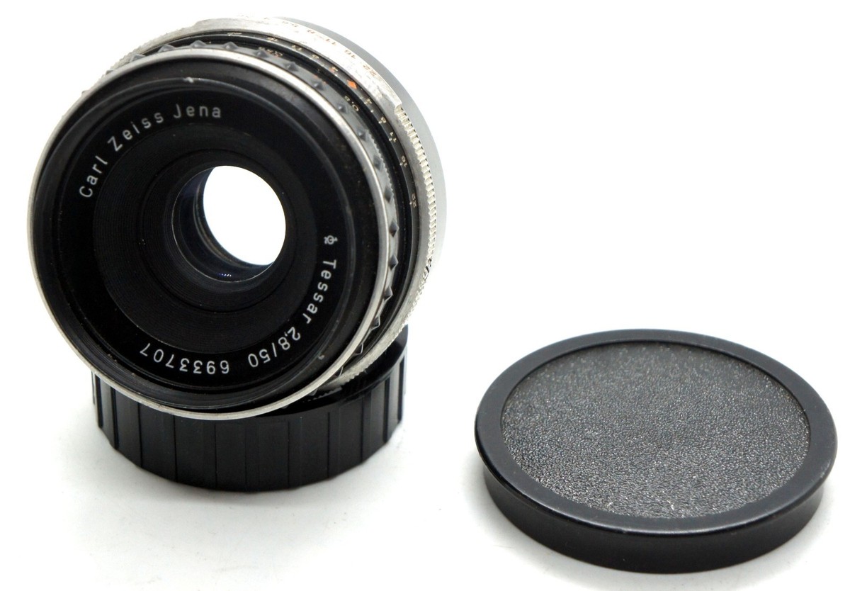 Carl Zeiss Jena Tessar lens 2.8/50 mm M42 Screw mount Rare First