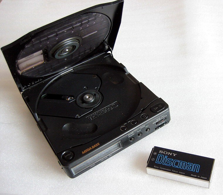 Sony Discman CDプレーヤー D-99 ジャンク 超きれい Sony Discman D-99