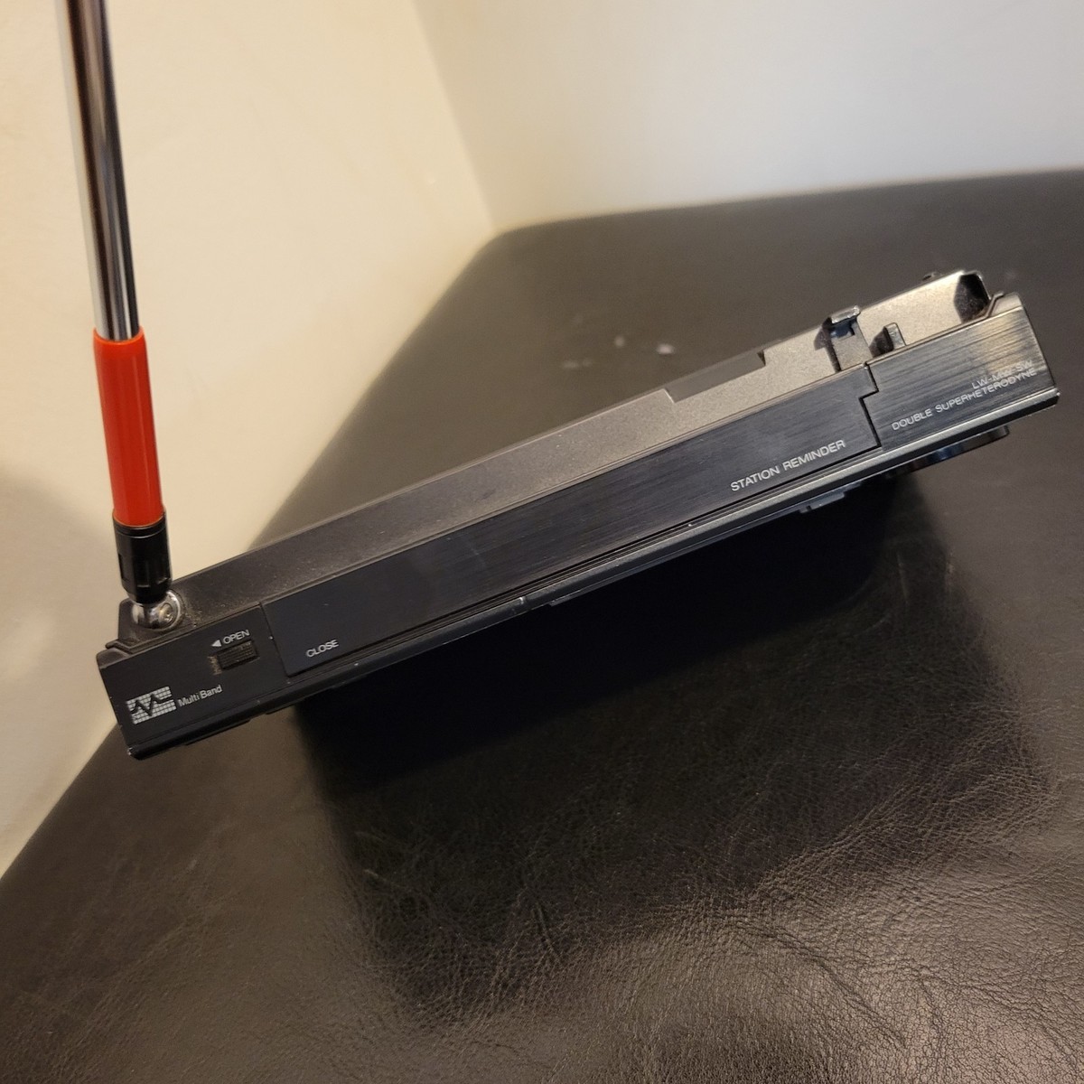 Panasonic RF-B60 FM-LW-MW-SW All Band Receiver FOR PARTS E ERROR