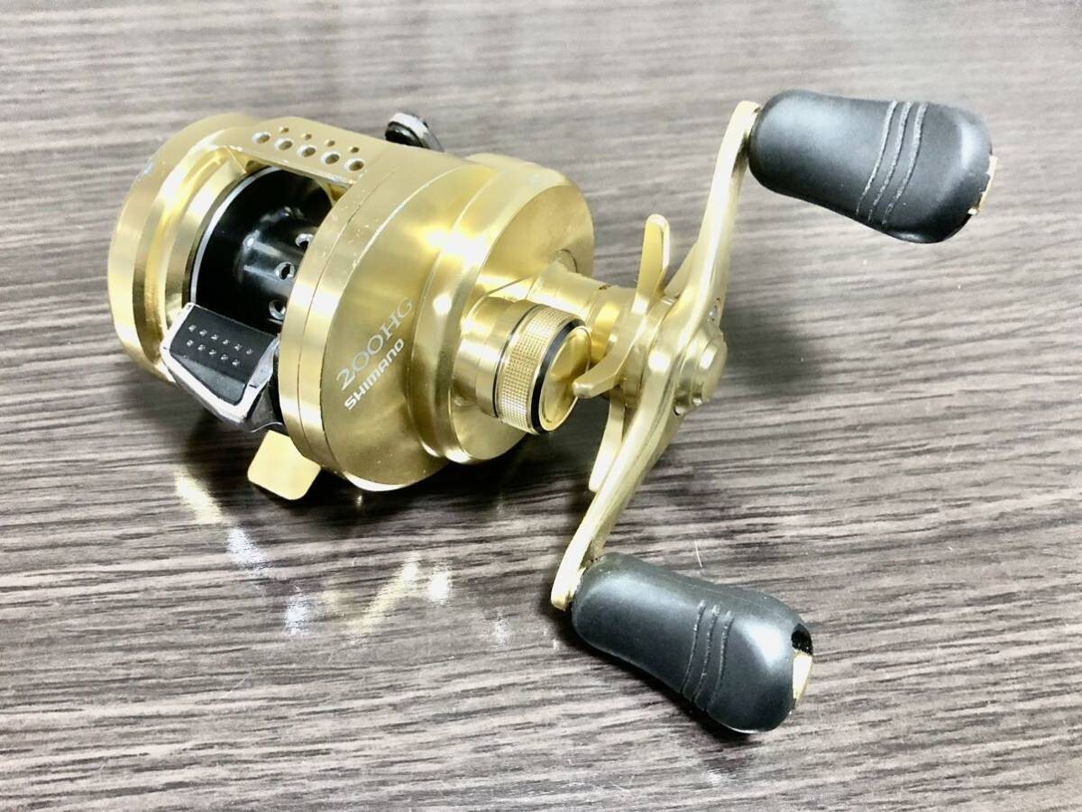 Shimano 15 Calcutta Conquest 200 HG Right Bait Reel | eBay