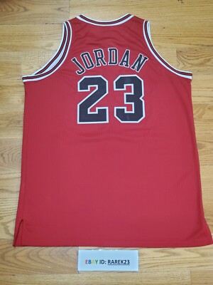 Nike Chicago Bulls Michael Jordan 1997-98 NBA Authentic Procut