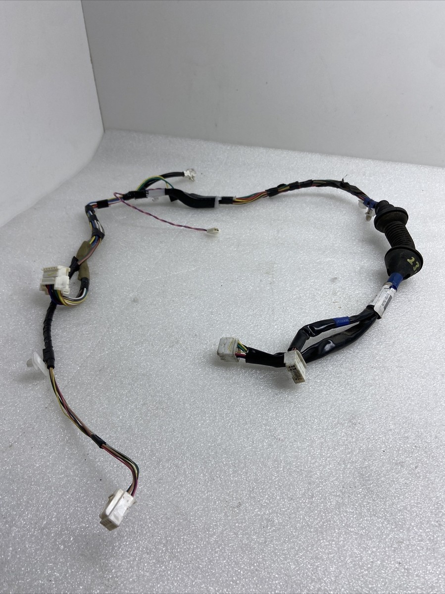 2009 Toyota Corolla Driver Rear Door Harness/ Part #: 82152-02J70