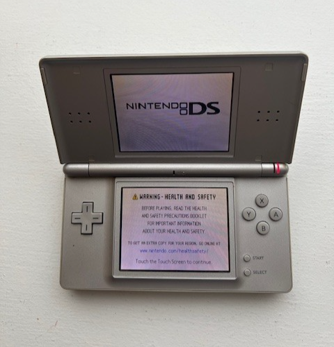 Nintendo DS Lite 