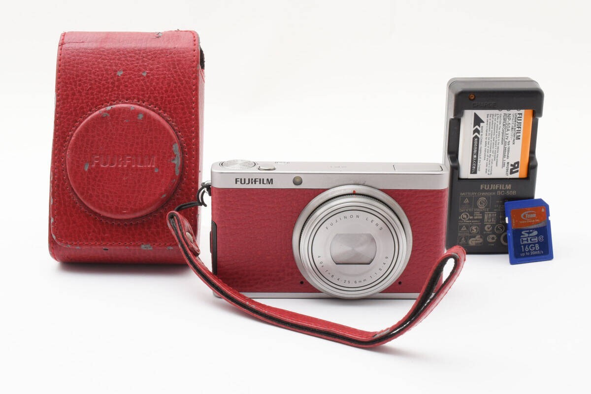 Tested ] FUJIFILM XF1 Red Compact Digital Camera 12.0MP 4x Red