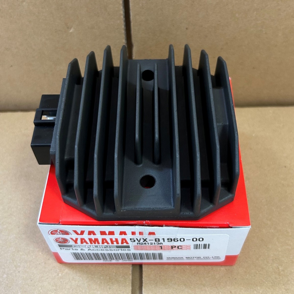 Yamaha FZ6 XP500 Rectifier Voltage Regulator 5VX-81960-00-00