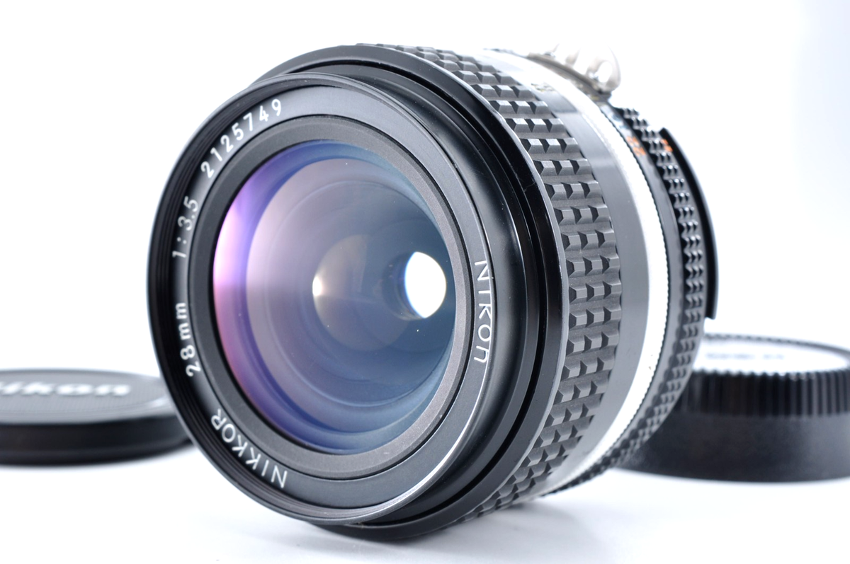 Nikon Ai-s Nikkor 28mm F/3.5 MF Wide Angle Lens From Japan [Mint
