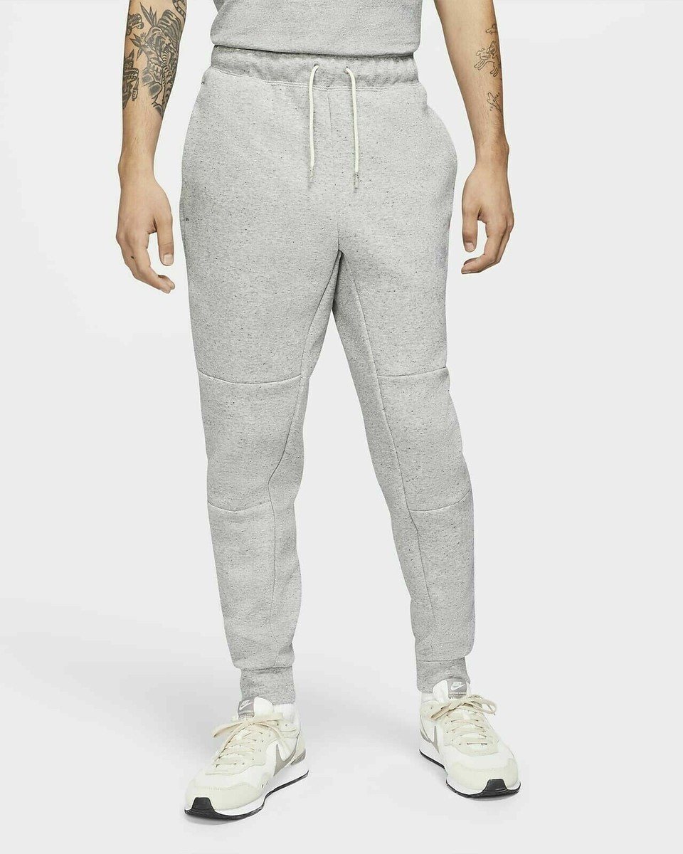 Nike Sportswear Tech Fleece Size L Grind Tapered Joggers Grey