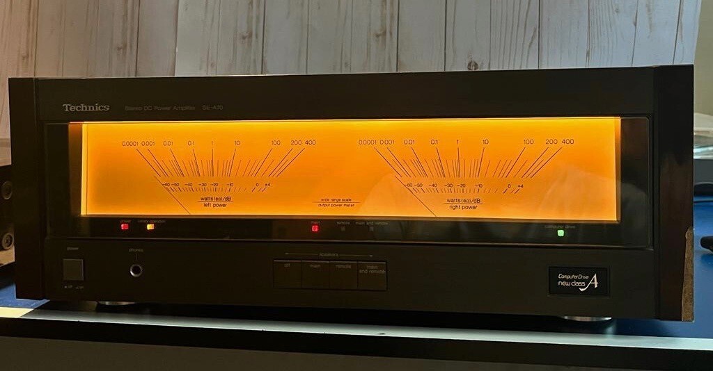 RARE VINTAGE SET - TECHNICS SE-A70 Stereo Power Amplifier & SU-A80