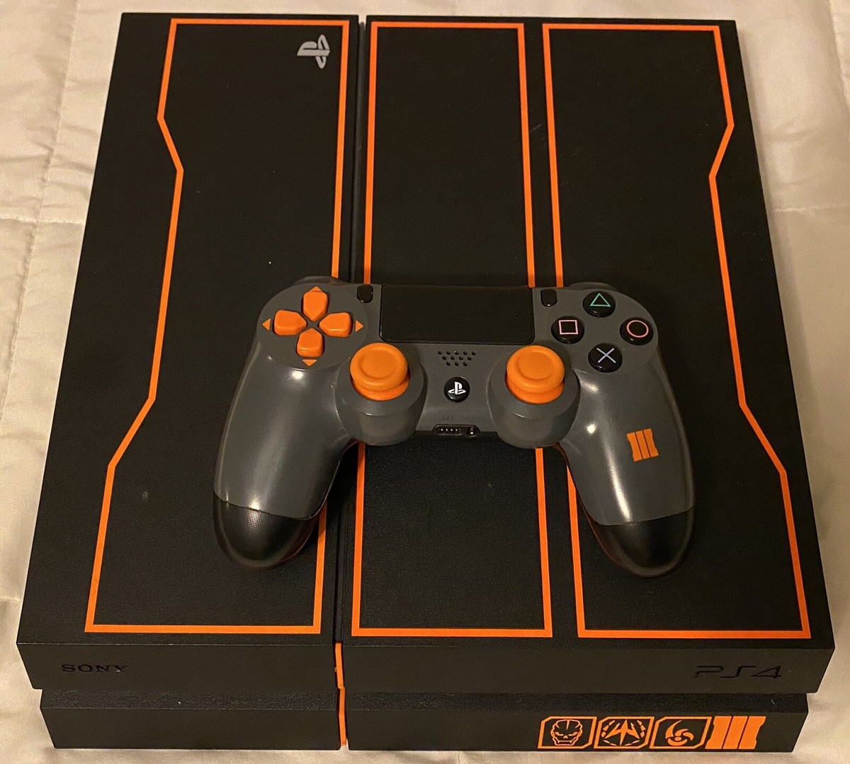 Rare Call of Duty Black Ops III Limited Ed Sony PS4 1TB W/ 7 Games
