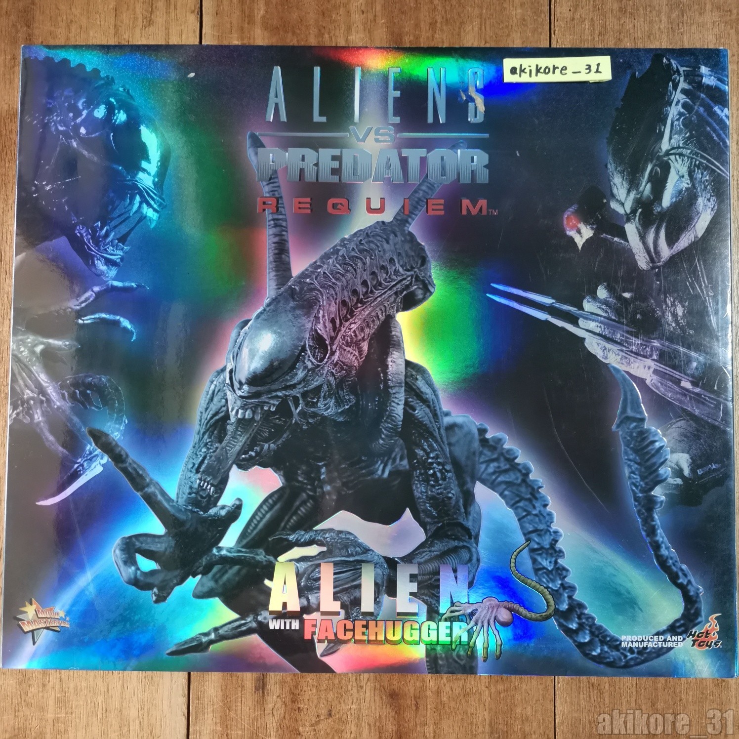 Hot Toys Alien with Facehugger 12