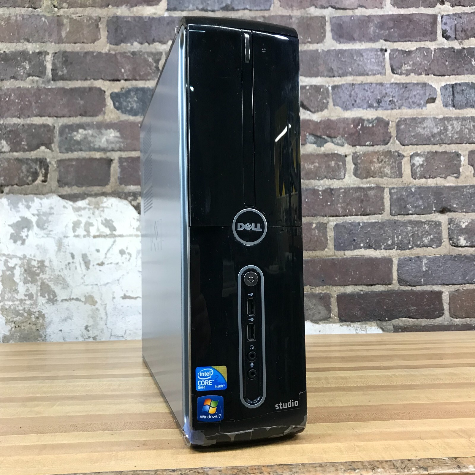 Dell Studio Slim 540s Desktop Core 2 Quad 3.00GHz 4GB RAM (Windows