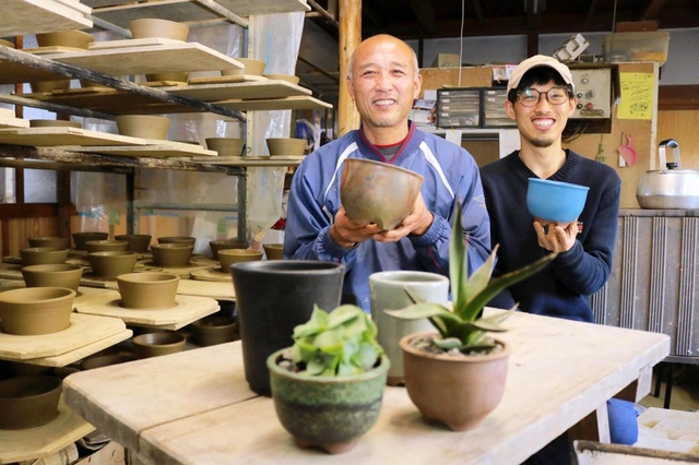 アパレルブランドとコラボも 丹波焼の植木鉢「伝市鉢」 | 総合 | 神戸