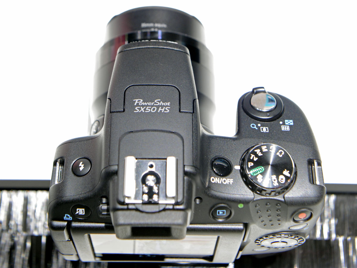 世界初の光学50倍ズーム搭載コンデジ「PowerShot SX50 HS」実機