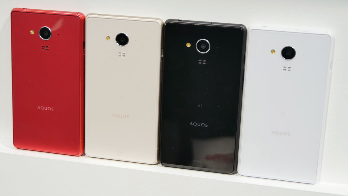 基本機能を詰め込んだ5インチコンパクトスマホ「AQUOS EVER SH-04G