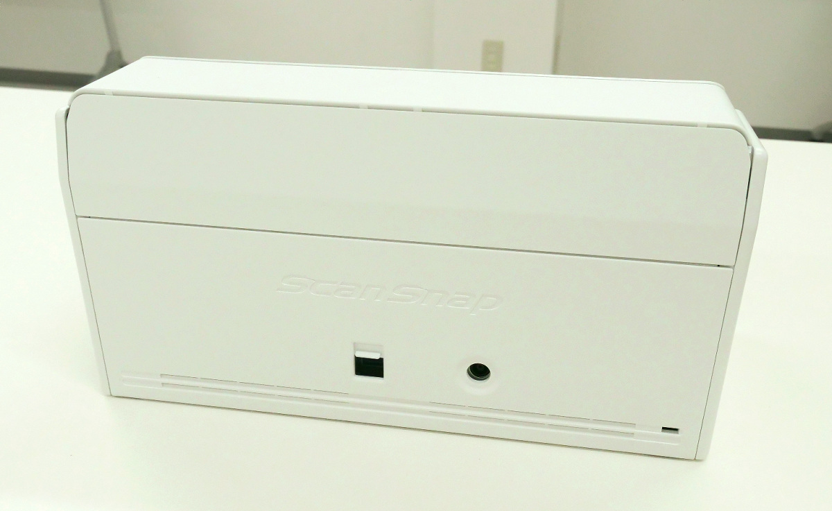 毎分40枚スキャン可能なWi-Fi対応ハイスピードスキャナー「ScanSnap