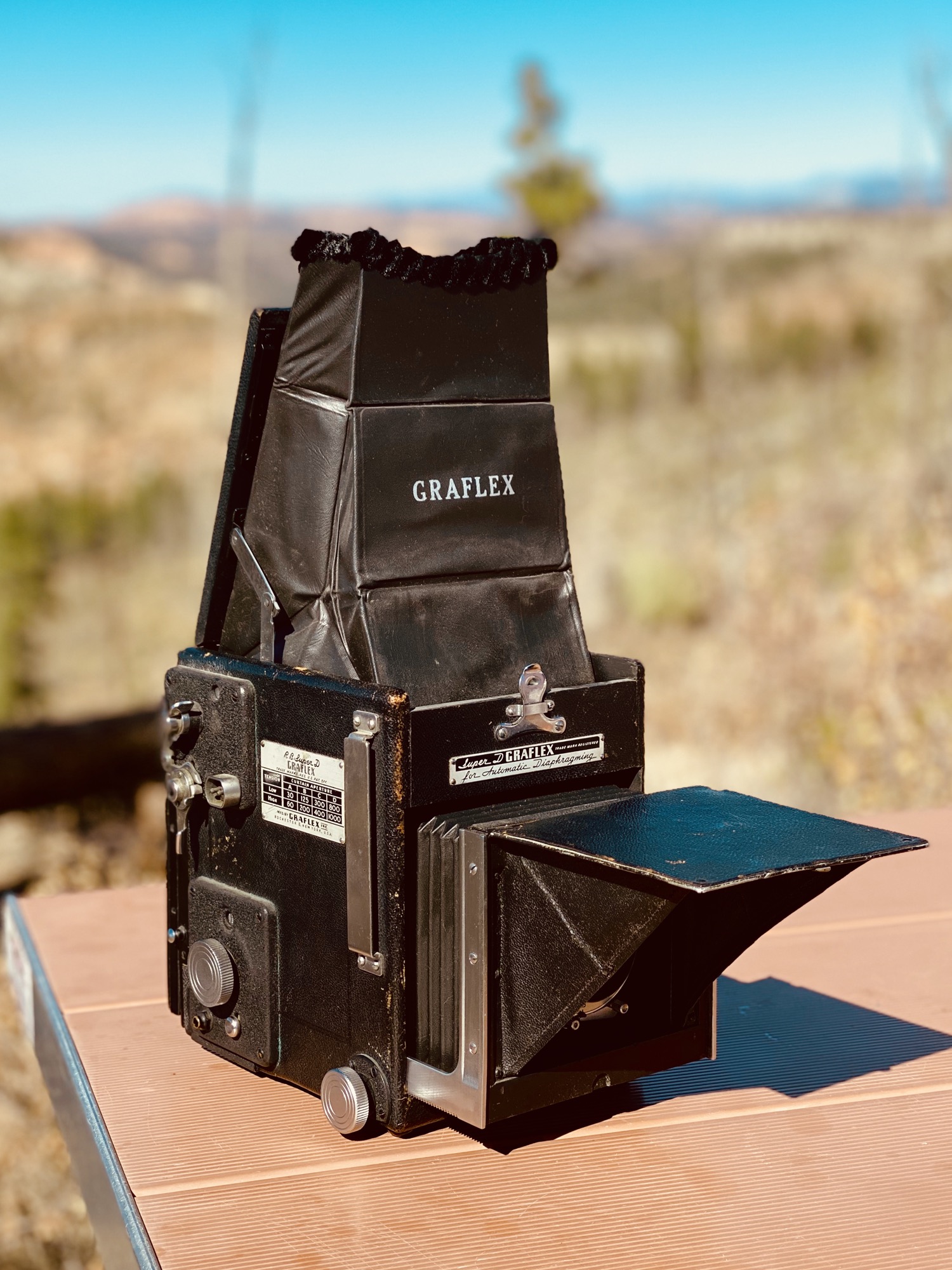 ついに4x5 Graflex SLRを手に入れたんだ！ : r/AnalogCommunity