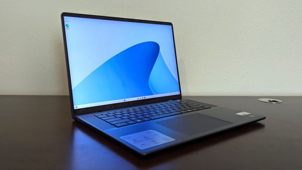 Dell Inspiron 16 2-in-1 (7640) Review | PCMag