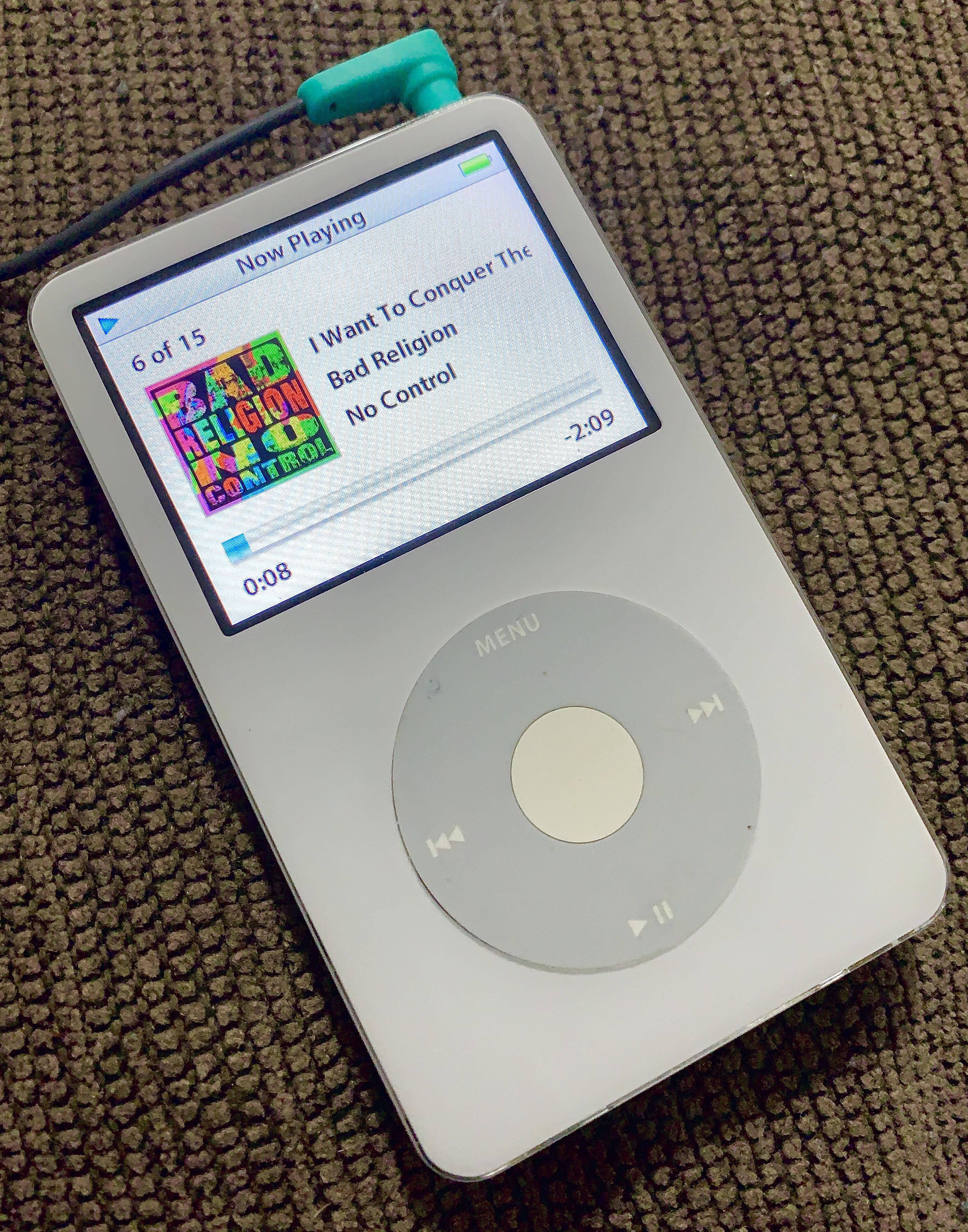 iPod Classic 5.5世代 (80GB) をeBayで買ったんだ。確かに、音楽の聴き
